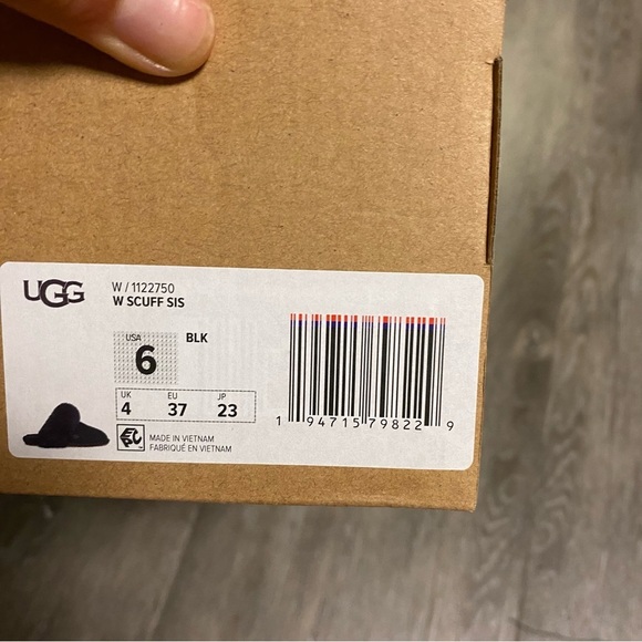 UGG | Scuff Sis House Slipper In Black Size 6 NEW - Picture 10 of 14